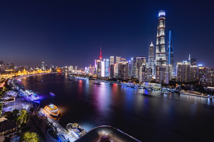 城市夜景谁更实用？eos r5与a7r4魔都夜景体验