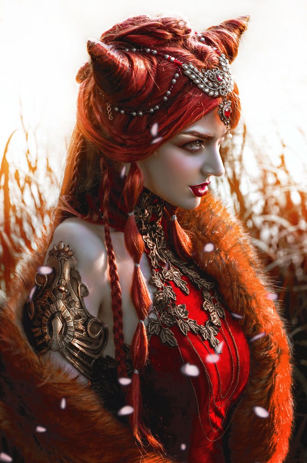 lillianliu镜头下冷艳女王般的魔法肖像